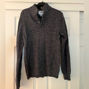 Old Navy Gray Sweater